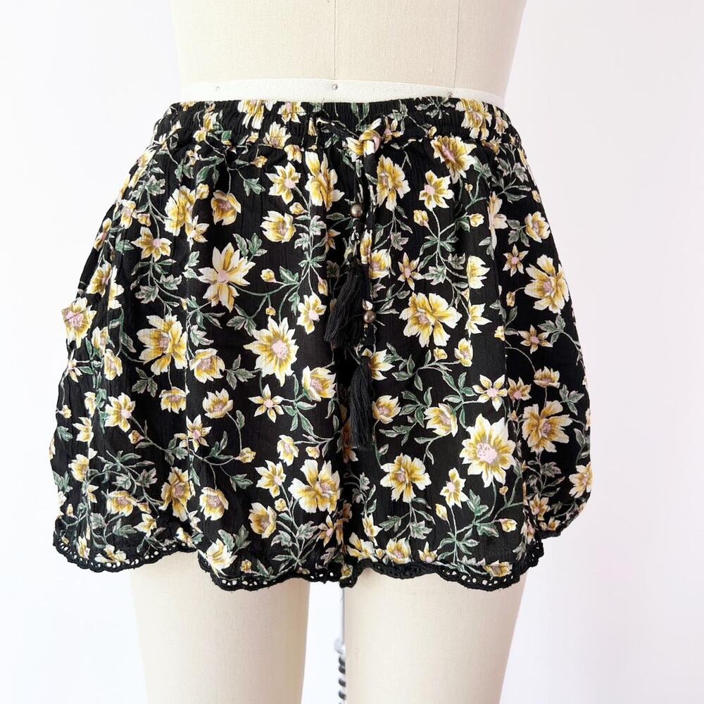 Angie Black Floral Shorts Boho Tassel Lace Trim with Pockets Summer Gauze